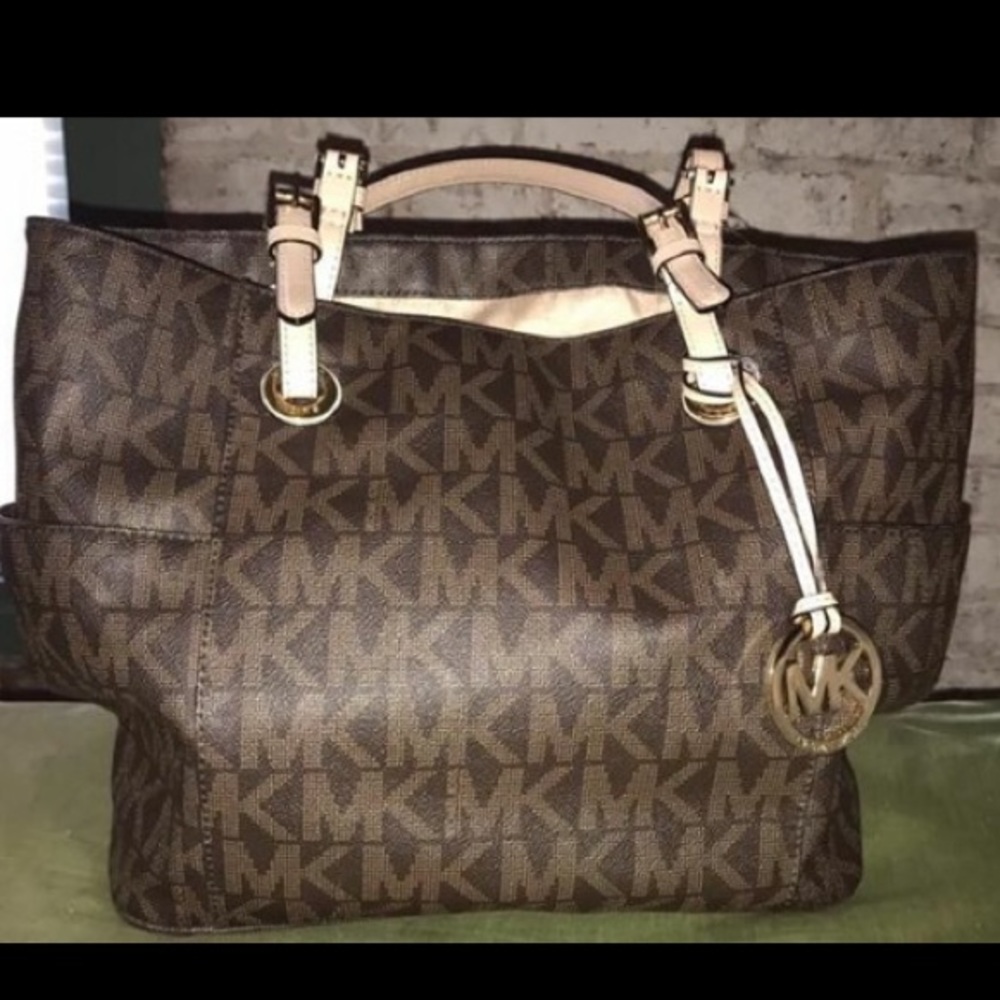 Michael Kors purse